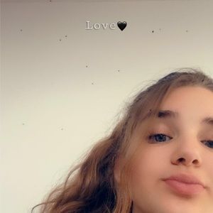 Meet your Posher, Yael